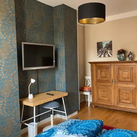 Aab 80qm Mit 2 Schlafzimmern, Self-check-in Mit Wlan Und Gratis Parkplatz Am Haus Apartment