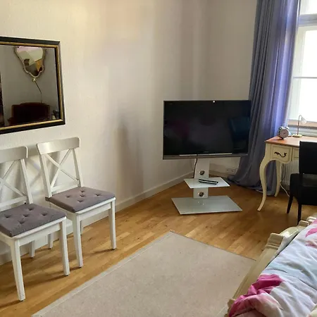 Aab 80qm Mit 2 Schlafzimmern, Self-check-in Mit Wlan Und Gratis Parkplatz Am Haus Apartment *