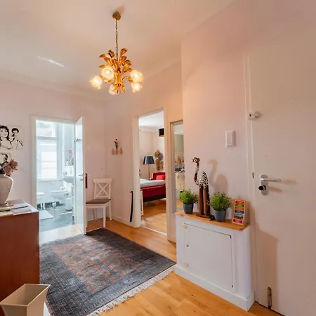 דירה Aab 80qm Mit 2 Schlafzimmern, Self-check-in Mit Wlan Und Gratis Parkplatz Am Haus *