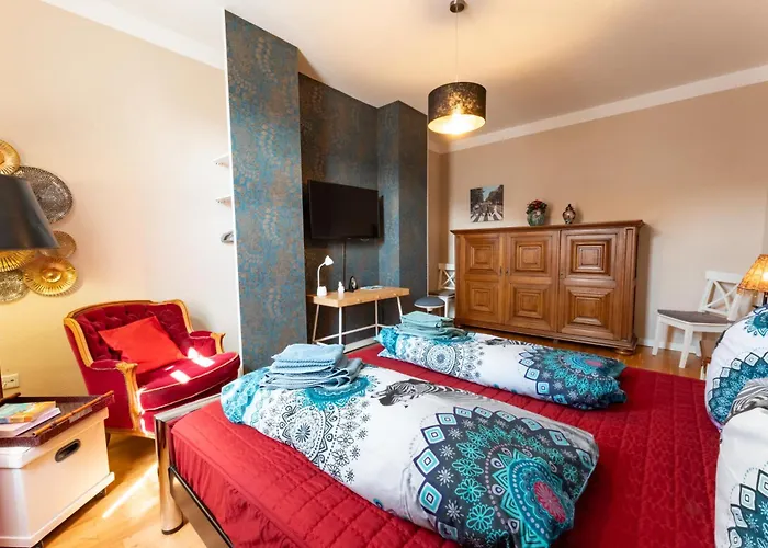 Aab 80qm Mit 2 Schlafzimmern, Self-check-in Mit Wlan Und Gratis Parkplatz Am Haus *